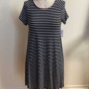 Short sleeve swing dress